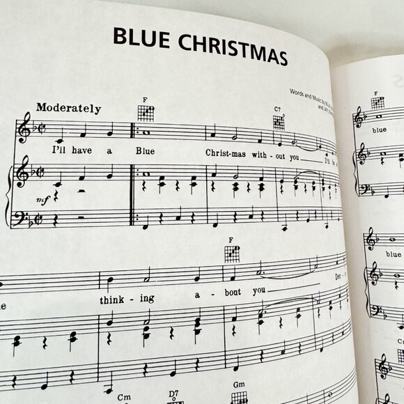 ELVIS PRESLEY CHRISTMAS SONGBOOK Piano Vocal Guitar Excellent Condition - Picture 5 of 5